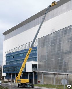 фото Аренда телескопического подъемника рабочая высота 43 метра HAULOTTE