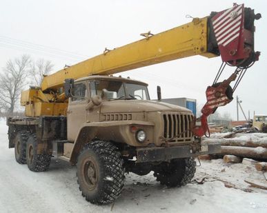 фото Аренда автокрана 14 тонн вездеход УРАЛ 6х6