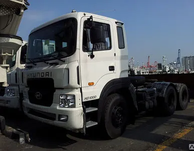 фото HYUNDAI HD1000 Седельный тягач