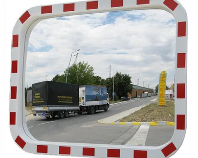 фото 'Зеркало со световозвращающей окантовкой прямоугольное