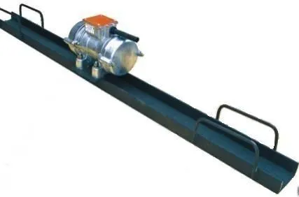 Фото №0 Виброрейка (сталь) ЭВ-270 А L=4,2m ВИ-9-9 (220В с УЗО)