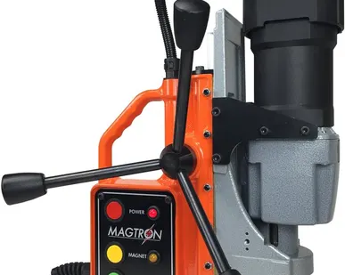 фото Магнитный сверлильный станок Magtron MBE50FR