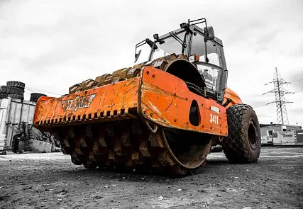 Фото №0 Аренда грунтового кулачкового катка с бандажом HAMM