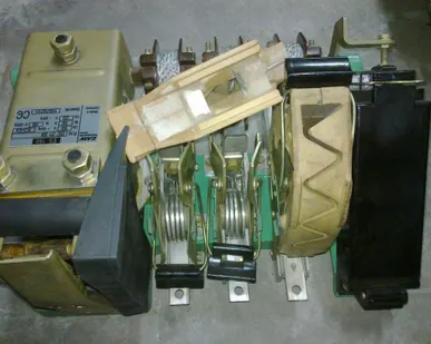 фото Контактор ES-100