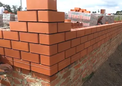 Фото №0 Кладка кирпича