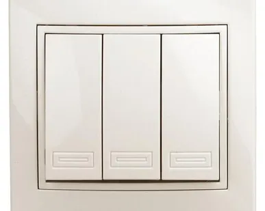 фото Выключатель 3-кл. СП Plano 10А IP20 1-106-02 250В кость Intro Б0027606