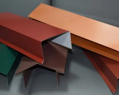 фото Металлический парапет кровли