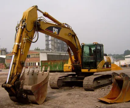 Фото №0 Caterpillar 323D L экскаватор в аренду