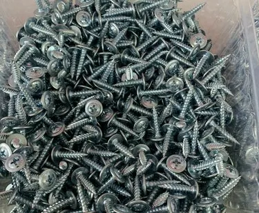 фото Саморезы с прессшайбой