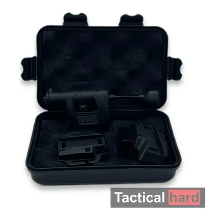 Фото №0 Нашлемный фонарь на батарейках АА черный