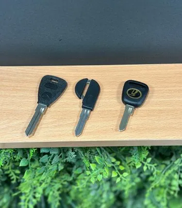 Фото №0 Автомобильный ключ