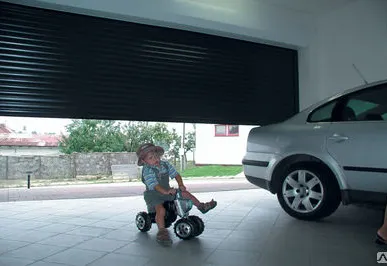 фото Рольворота ALUTECH