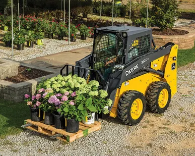 фото Выкуп мини-погрузчика   
JOHN
DEERE 324 E

 б.у. с наработкой.