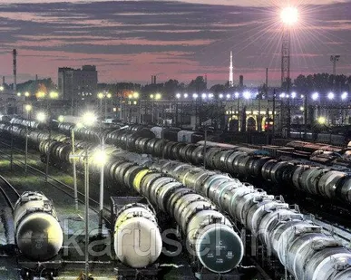 фото Диз топливо и бензин ГОСТ: СПб биржа "минус" 1,5%.