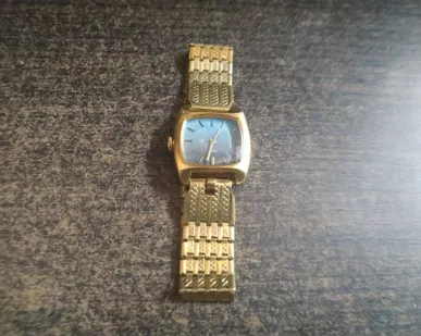 фото Часы Заря позолоченный браслет .СССР.