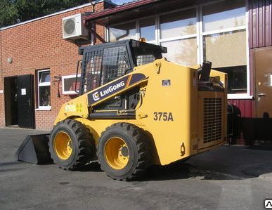 фото Мини-погрузчик LIUGONG CLG 375 A дв.Yanmar г/п 955кг