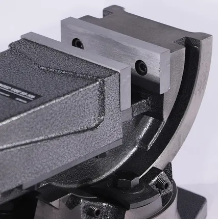 Фото №3 Машинные универсальные тиски с поворотным основанием SS-100