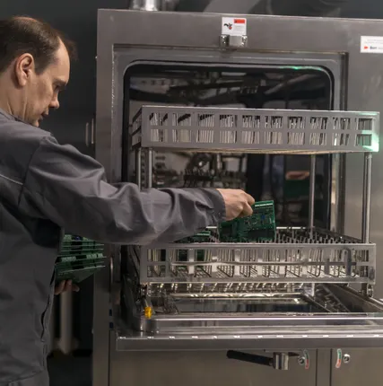 Фото №0 Изготовление и монтаж печатных плат под ключ