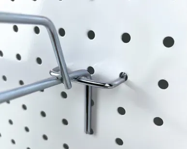 фото Крючок на перфорацию одинарный с ценникодержателем L=300мм, d=6мм, шаг 50мм, цинк