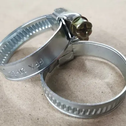 Фото №0 Хомут червячный PL-9 (20-32)/ W1 из оцинкованной стали
