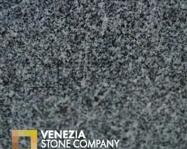 фото Гранит sesame black ступени термообработка 900х300 30мм