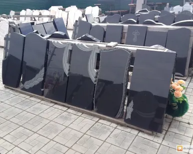 фото Надгробные памятники гранитные