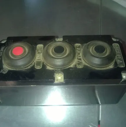 Фото №0 КНОПКА • ПКЕ-222 -3М У2 660-440В 10 А •