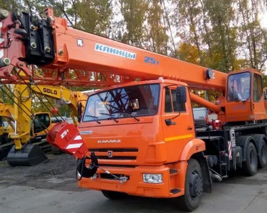 фото Автокран 25 тонн Клинцы КС-55713-1К-3 КАМАЗ 65115 стрела 28м.+гусек 9м.