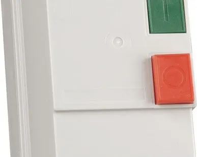 фото Контактор КМИ-23260 32А 220В/АС3 IP54 ИЭК KKM26-032-220-00