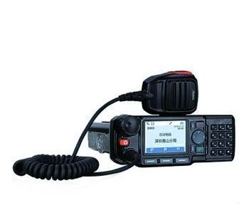 фото РАДИОСТАНЦИЯ HYTERA MD785 UHF 45 ВТ