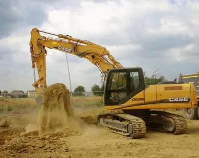 фото Аренда гусеничного эксковатора