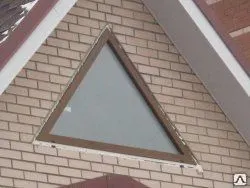 фото Треугольное окно ПВХ