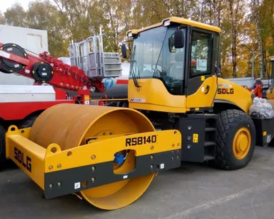 фото Каток дорожный SDLG RS8140