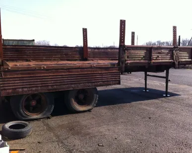фото Полуприцеп фургон