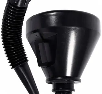 фото Воронка автомобильная пластиковая