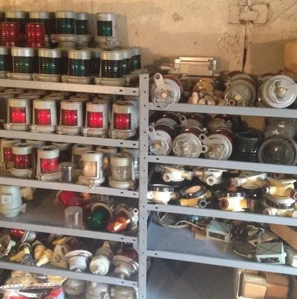 Фото №0 Фонарь кормовой белый 672БВ