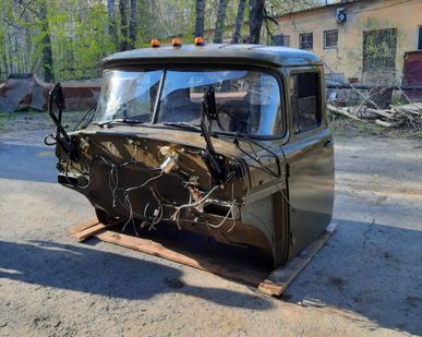 фото Кабина ЗИЛ-130 ЗИЛ-131 в сборе
