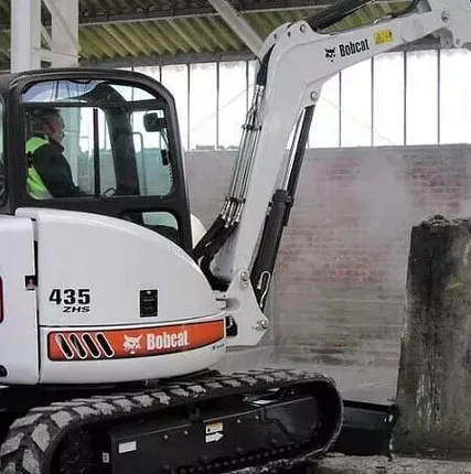 Фото №0 Мини-экскаватор Bobcat 435 с гидромолотом