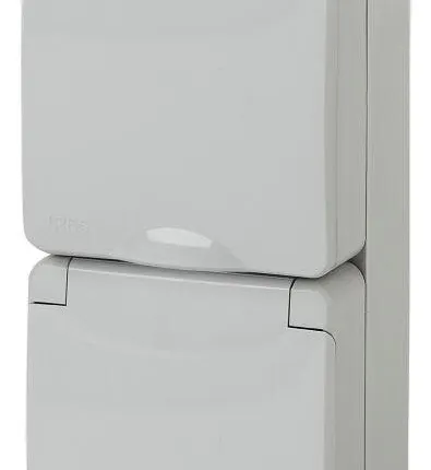 Фото №1 Розетка ОП 2х2P+E 11-2608-03 16А-250В верт. с защ. шторками IP65 сер. ЭРА Б0036003