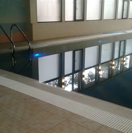 Фото №0 Бассейн переливной