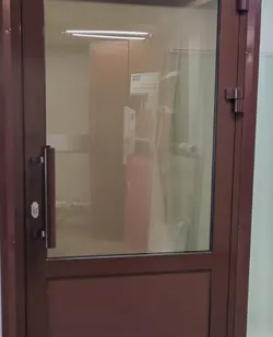 фото Входная дверь алюминиевая