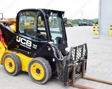 фото Аренда мини-погрузчика JCB с вилами, Москва