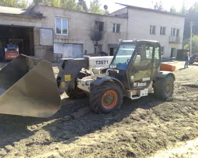 фото Телескопический погрузчик б/у BOBCAT T3571