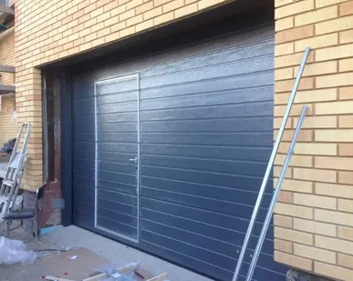 фото Гаражные секционные ворота (DoorHan, Zaiger)