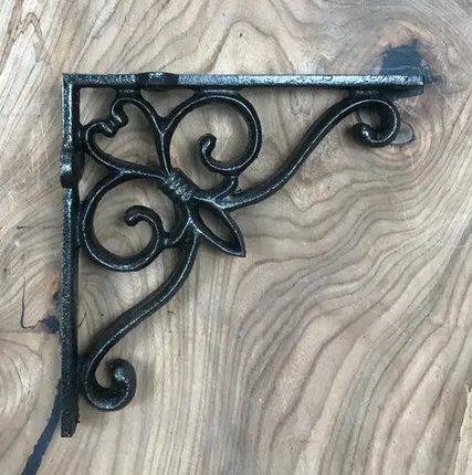 Фото №0 Кронштейн "Викторианский"