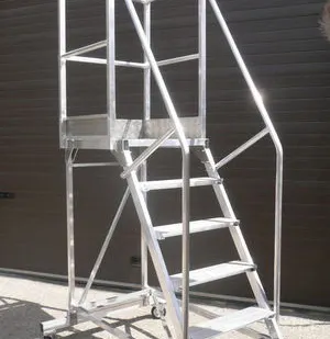 фото Стремянки Передвижные Алюминиевые (СПА)