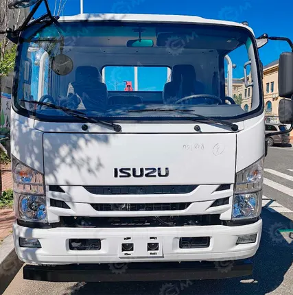 Фото №1 Ассенизатор (вакуумная машина) на шасси ISUZU 4x2 700P дв 139KW бочка 5м3 насос XD-360