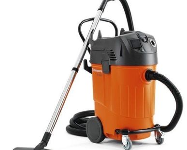 фото Универсальным пылесос для влажных и сухих работ Husqvarna DC1400
