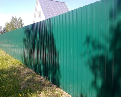 фото Забор из профнастила