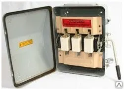 Фото №0 Ящик силовой с рубильн. 100 А/380В предохр.3хПН2-100,IP 54 (ЯБПВУ-100-1М